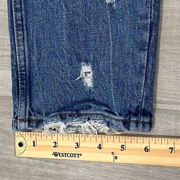 Abercrombie & Fitch High Rise Mom Jean Curve Love in Medium Wash Distressed - Picture 14 of 15